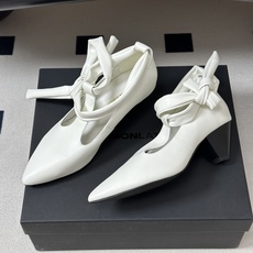DYMONLATRY26ss 春夏新款尖头绑带玛丽珍鞋小粗跟绕带单鞋 自带温柔名媛氛围感的尖头短靴,利落修长尖头修饰脚型 DYMONLATRY26ss 春夏新款尖头绑带玛丽珍鞋小粗跟绕带单鞋 自带温柔名媛氛围感的尖头短靴,利落修长尖头修饰脚型