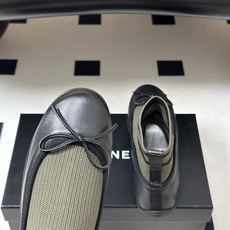 秋冬新款Chanel 小香 26B 针织弹力靴及踝靴拼色短筒靴经典蝴蝶结平底休闲芭蕾短靴 自带甜美精致复古氛围感的弹力针 秋冬新款Chanel 小香 26B 针织弹力靴及踝靴拼色短筒靴经典蝴蝶结平底休闲芭蕾短靴 自带甜美精致复古氛围感的弹力针