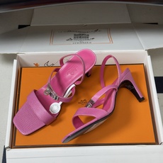 顶级品质(配高档飞机盒✈️) Hermes 爱马仕🐎Glamour凉鞋系列经典Kelly扣高跟凉鞋 上脚真的超级显瘦超级 顶级品质(配高档飞机盒✈️) Hermes 爱马仕🐎Glamour凉鞋系列经典Kelly扣高跟凉鞋 上脚真的超级显瘦超级
