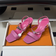 顶级品质(配高档飞机盒✈️) Hermes 爱马仕🐎Glamour凉鞋系列经典Kelly扣高跟凉鞋 上脚真的超级显瘦超级 顶级品质(配高档飞机盒✈️) Hermes 爱马仕🐎Glamour凉鞋系列经典Kelly扣高跟凉鞋 上脚真的超级显瘦超级