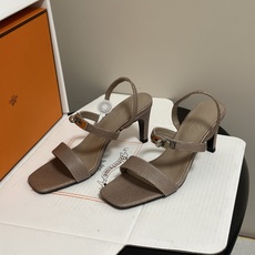 顶级品质(配高档飞机盒✈️) Hermes 爱马仕🐎Glamour凉鞋系列经典Kelly扣高跟凉鞋 上脚真的超级显瘦超级 顶级品质(配高档飞机盒✈️) Hermes 爱马仕🐎Glamour凉鞋系列经典Kelly扣高跟凉鞋 上脚真的超级显瘦超级