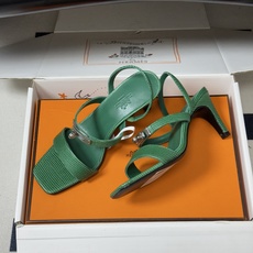 顶级品质(配高档飞机盒✈️) Hermes 爱马仕🐎Glamour凉鞋系列经典Kelly扣高跟凉鞋 上脚真的超级显瘦超级 顶级品质(配高档飞机盒✈️) Hermes 爱马仕🐎Glamour凉鞋系列经典Kelly扣高跟凉鞋 上脚真的超级显瘦超级