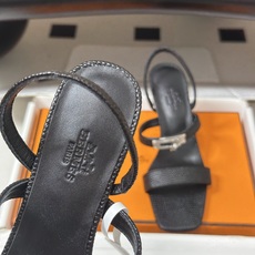 顶级品质(配高档飞机盒✈️) Hermes 爱马仕🐎Glamour凉鞋系列经典Kelly扣高跟凉鞋 上脚真的超级显瘦超级 顶级品质(配高档飞机盒✈️) Hermes 爱马仕🐎Glamour凉鞋系列经典Kelly扣高跟凉鞋 上脚真的超级显瘦超级
