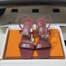 顶级品质(配高档飞机盒✈️) Hermes 爱马仕🐎Glamour凉鞋系列经典Kelly扣高跟凉鞋 上脚真的超级显瘦超级 顶级品质(配高档飞机盒✈️) Hermes 爱马仕🐎Glamour凉鞋系列经典Kelly扣高跟凉鞋 上脚真的超级显瘦超级