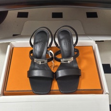 顶级品质(配高档飞机盒✈️) Hermes 爱马仕🐎Glamour凉鞋系列经典Kelly扣高跟凉鞋 上脚真的超级显瘦超级 顶级品质(配高档飞机盒✈️) Hermes 爱马仕🐎Glamour凉鞋系列经典Kelly扣高跟凉鞋 上脚真的超级显瘦超级