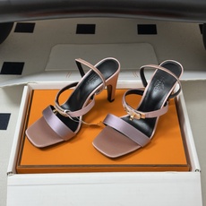 顶级品质(配高档飞机盒✈️) Hermes 爱马仕🐎Glamour凉鞋系列经典Kelly扣高跟凉鞋 上脚真的超级显瘦超级 顶级品质(配高档飞机盒✈️) Hermes 爱马仕🐎Glamour凉鞋系列经典Kelly扣高跟凉鞋 上脚真的超级显瘦超级