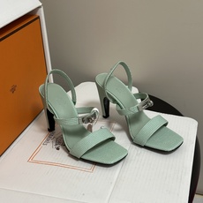顶级品质(配高档飞机盒✈️) Hermes 爱马仕🐎Glamour凉鞋系列经典Kelly扣高跟凉鞋 上脚真的超级显瘦超级 顶级品质(配高档飞机盒✈️) Hermes 爱马仕🐎Glamour凉鞋系列经典Kelly扣高跟凉鞋 上脚真的超级显瘦超级