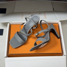 顶级品质(配高档飞机盒✈️) Hermes 爱马仕🐎Glamour凉鞋系列经典Kelly扣高跟凉鞋 上脚真的超级显瘦超级 顶级品质(配高档飞机盒✈️) Hermes 爱马仕🐎Glamour凉鞋系列经典Kelly扣高跟凉鞋 上脚真的超级显瘦超级
