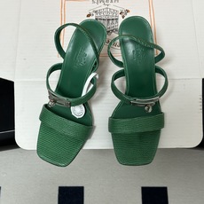 顶级品质(配高档飞机盒✈️) Hermes 爱马仕🐎Glamour凉鞋系列经典Kelly扣高跟凉鞋 上脚真的超级显瘦超级 顶级品质(配高档飞机盒✈️) Hermes 爱马仕🐎Glamour凉鞋系列经典Kelly扣高跟凉鞋 上脚真的超级显瘦超级