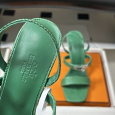 顶级品质(配高档飞机盒✈️) Hermes 爱马仕🐎Glamour凉鞋系列经典Kelly扣高跟凉鞋 上脚真的超级显瘦超级 顶级品质(配高档飞机盒✈️) Hermes 爱马仕🐎Glamour凉鞋系列经典Kelly扣高跟凉鞋 上脚真的超级显瘦超级