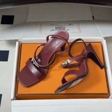 顶级品质(配高档飞机盒✈️) Hermes 爱马仕🐎Glamour凉鞋系列经典Kelly扣高跟凉鞋 上脚真的超级显瘦超级 顶级品质(配高档飞机盒✈️) Hermes 爱马仕🐎Glamour凉鞋系列经典Kelly扣高跟凉鞋 上脚真的超级显瘦超级