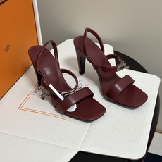 顶级品质(配高档飞机盒✈️) Hermes 爱马仕🐎Glamour凉鞋系列经典Kelly扣高跟凉鞋 上脚真的超级显瘦超级 顶级品质(配高档飞机盒✈️) Hermes 爱马仕🐎Glamour凉鞋系列经典Kelly扣高跟凉鞋 上脚真的超级显瘦超级