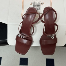 顶级品质(配高档飞机盒✈️) Hermes 爱马仕🐎Glamour凉鞋系列经典Kelly扣高跟凉鞋 上脚真的超级显瘦超级 顶级品质(配高档飞机盒✈️) Hermes 爱马仕🐎Glamour凉鞋系列经典Kelly扣高跟凉鞋 上脚真的超级显瘦超级