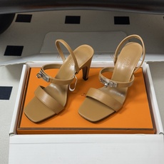 顶级品质(配高档飞机盒✈️) Hermes 爱马仕🐎Glamour凉鞋系列经典Kelly扣高跟凉鞋 上脚真的超级显瘦超级 顶级品质(配高档飞机盒✈️) Hermes 爱马仕🐎Glamour凉鞋系列经典Kelly扣高跟凉鞋 上脚真的超级显瘦超级
