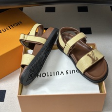 顶级品质 Louis Vuitton 路易威登2026夏季新款LV MARE COMFORT 凉鞋经典字母扣魔术贴休闲沙 顶级品质 Louis Vuitton 路易威登2026夏季新款LV MARE COMFORT 凉鞋经典字母扣魔术贴休闲沙
