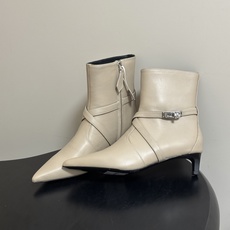 顶级品质 Hermes 爱马仕🐎 26Fw秋冬新款 H家Nice 40及踝靴系列经典Kelly扣交叉带及踝靴侧拉链小猫跟 顶级品质 Hermes 爱马仕🐎 26Fw秋冬新款 H家Nice 40及踝靴系列经典Kelly扣交叉带及踝靴侧拉链小猫跟