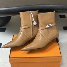 顶级品质 Hermes 爱马仕🐎 26Fw秋冬新款 H家Nice 40及踝靴系列经典Kelly扣交叉带及踝靴侧拉链小猫跟 顶级品质 Hermes 爱马仕🐎 26Fw秋冬新款 H家Nice 40及踝靴系列经典Kelly扣交叉带及踝靴侧拉链小猫跟
