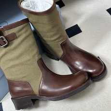 顶级品质(莞产) 26Fw秋冬新款Prada 普拉达最新爆款堆堆靴复古西部牛仔靴一脚蹬宽筒靴皮带扣厚底短靴酷飒机车短靴 顶级品质(莞产) 26Fw秋冬新款Prada 普拉达最新爆款堆堆靴复古西部牛仔靴一脚蹬宽筒靴皮带扣厚底短靴酷飒机车短靴