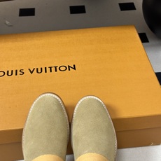 26Fw秋冬新款Louis vuitton LV AMIRAL 皮带扣高筒靴复古骑士靴直筒机车中靴 Amiral平底半筒 26Fw秋冬新款Louis vuitton LV AMIRAL 皮带扣高筒靴复古骑士靴直筒机车中靴 Amiral平底半筒