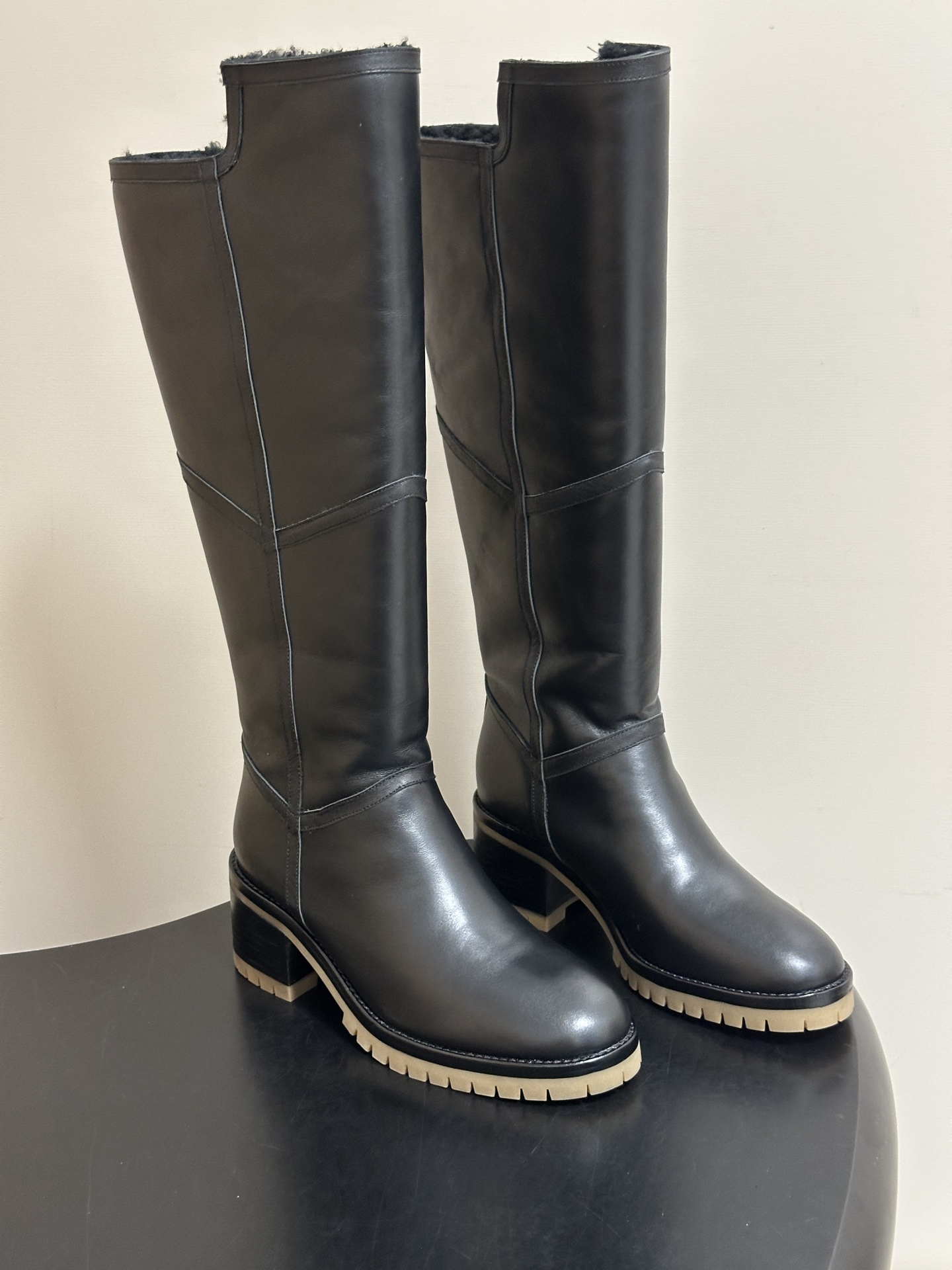 Hermes 爱马仕🐎 26Fw秋冬新款 H家 Leisure 50长靴系列翻口羊毛靴骑士靴粗跟直筒长靴 经典简约！🐎靴