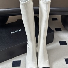 Chanel 小香26A 秋冬新款双C logo弹力靴过膝长靴侧拉链长靴高跟长靴 鞋头标志性电绣双C标志低调闪耀,不仅是 Chanel 小香26A 秋冬新款双C logo弹力靴过膝长靴侧拉链长靴高跟长靴 鞋头标志性电绣双C标志低调闪耀,不仅是