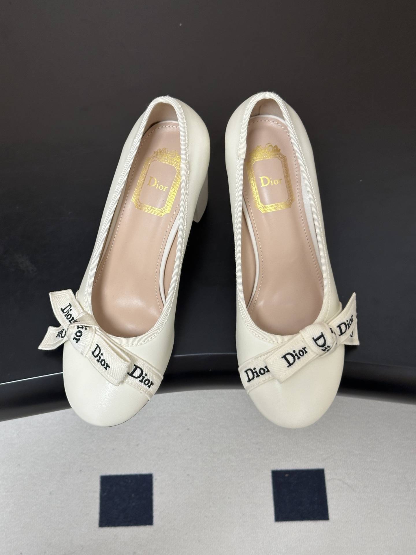 26ss春夏新款Dior 迪奥 J'Adior 高跟鞋经典字母织带玛丽珍鞋蝴蝶结芭蕾舞鞋浅口粗跟单鞋 这款J'Adior 26ss春夏新款Dior 迪奥 J'Adior 高跟鞋经典字母织带玛丽珍鞋蝴蝶结芭蕾舞鞋浅口粗跟单鞋 这款J'Adior