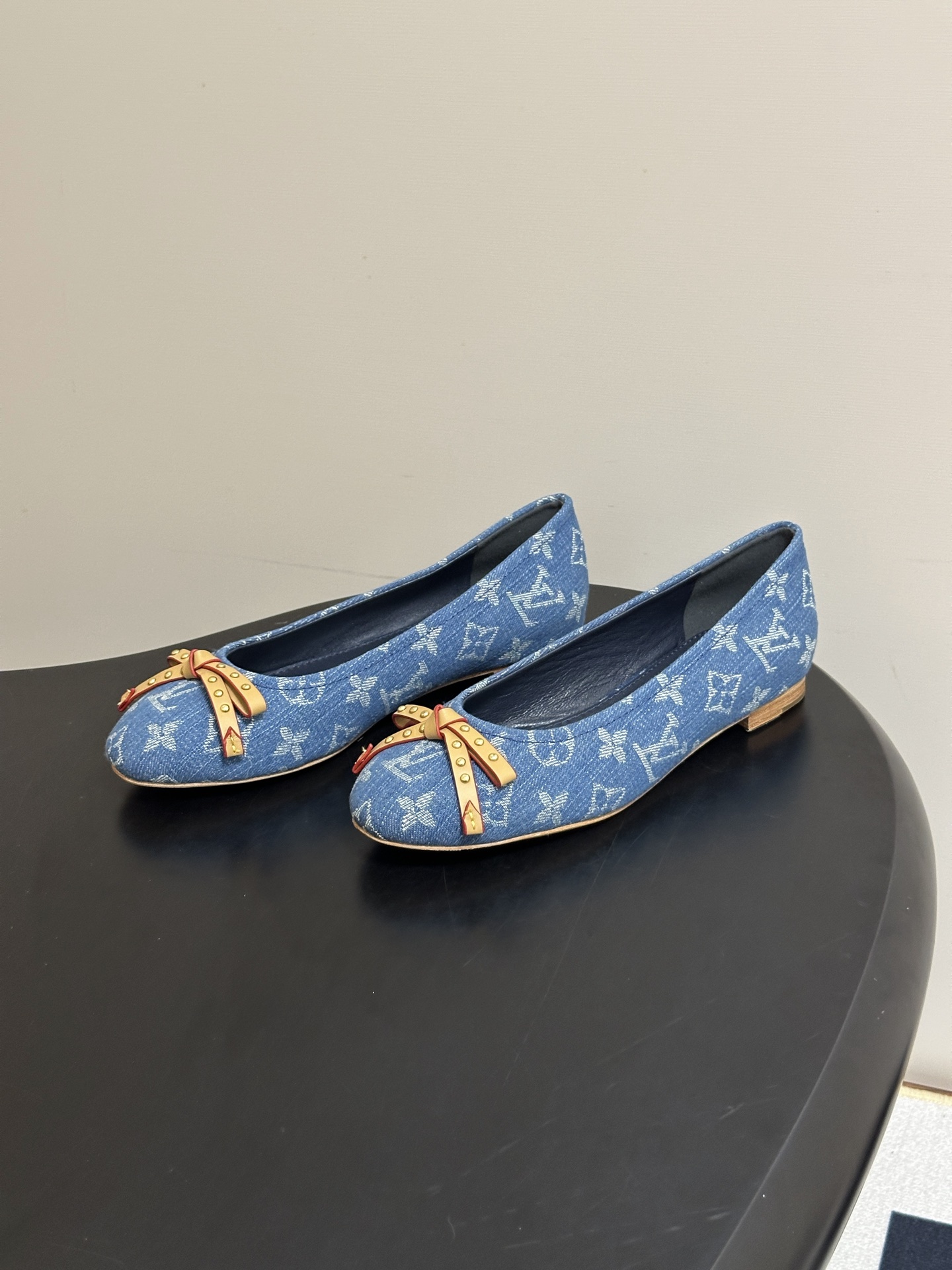 26Ss春季新款Louis Vuitton LV 老花芭蕾舞鞋蝴蝶结拼色平底单鞋丹宁牛仔布船鞋 本款Darling芭蕾平