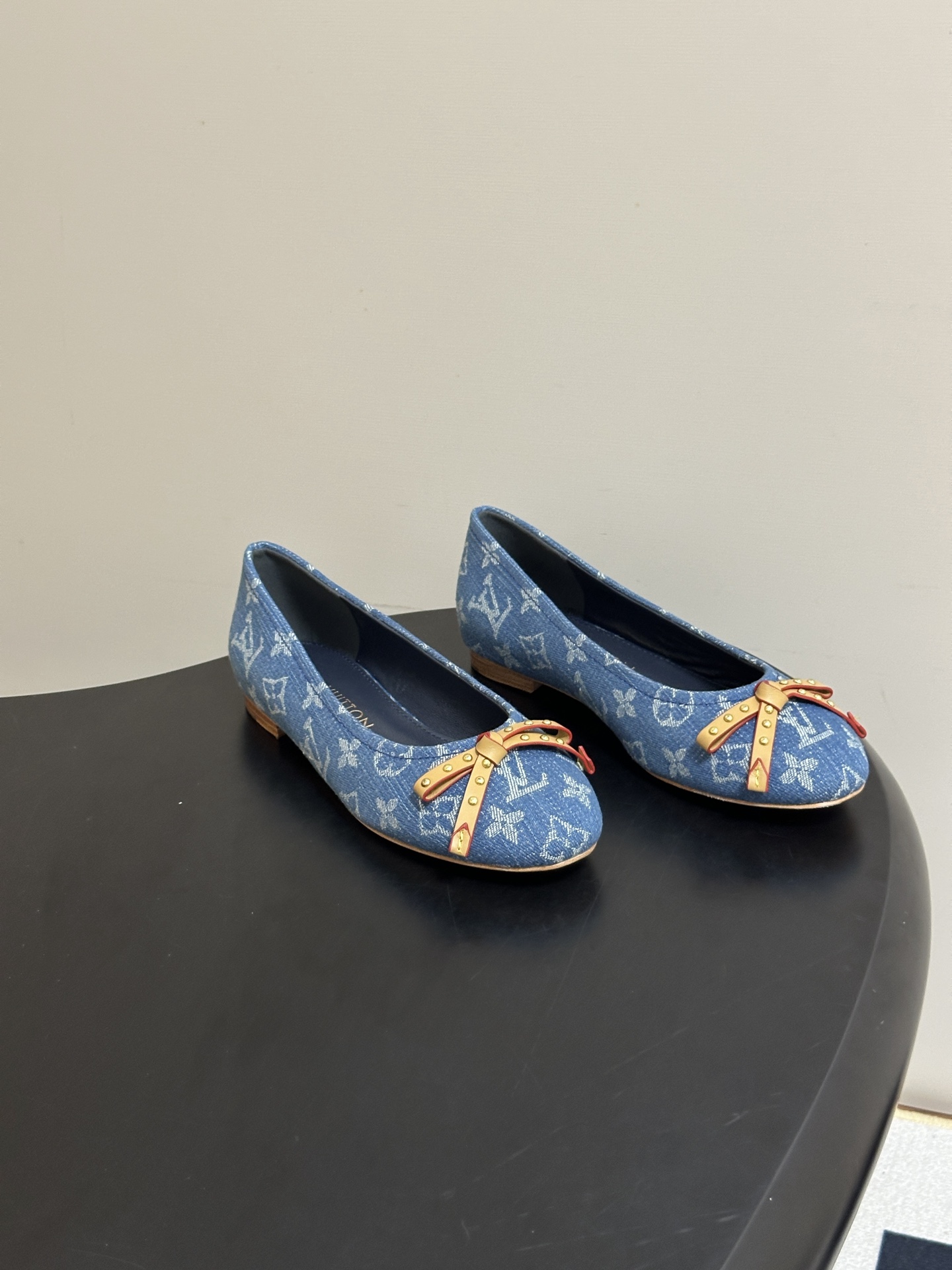 26Ss春季新款Louis Vuitton LV 老花芭蕾舞鞋蝴蝶结拼色平底单鞋丹宁牛仔布船鞋 本款Darling芭蕾平