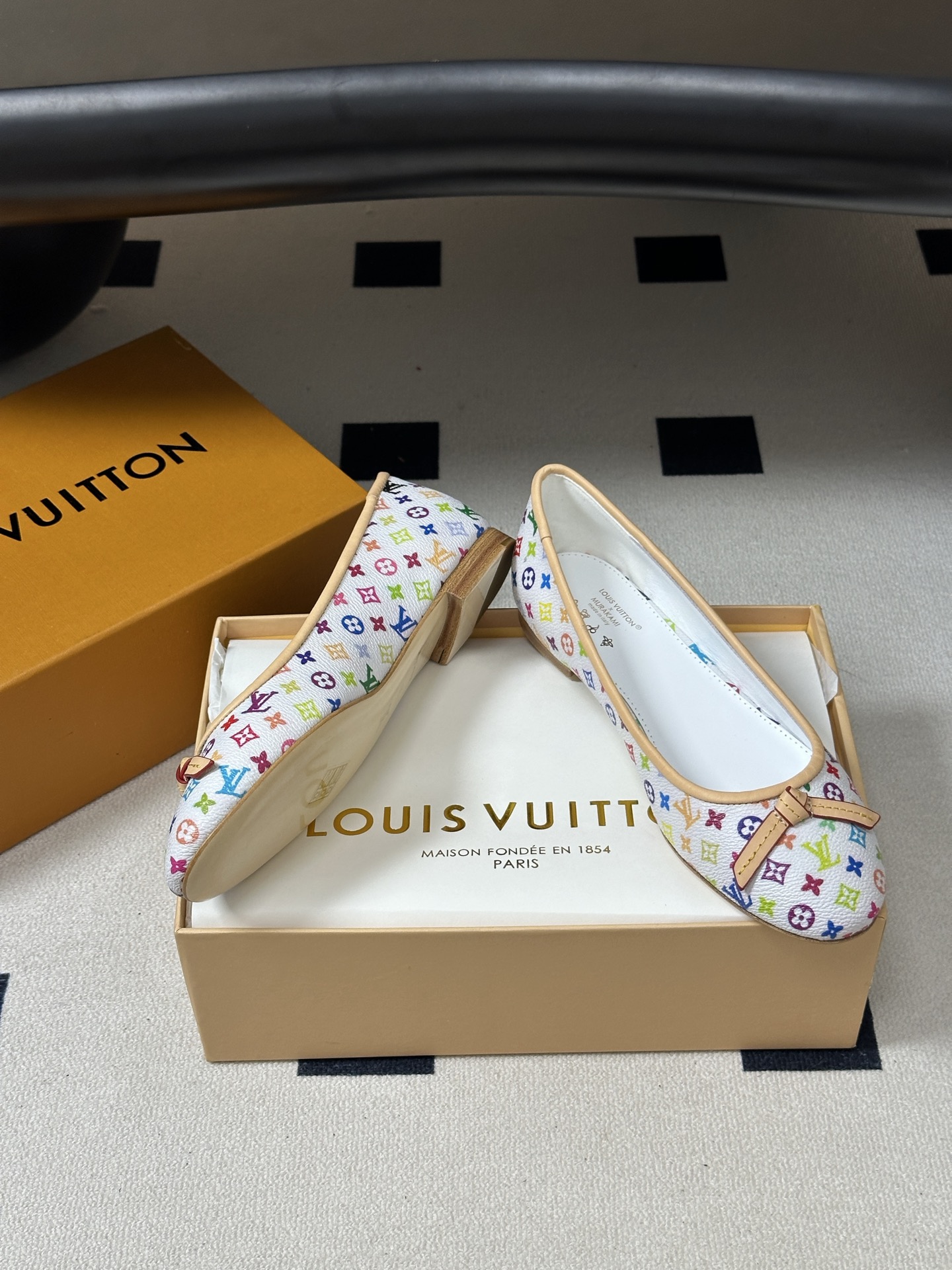 26Ss春季新款Louis Vuitton LV X TM DARLING 村上隆联名老花芭蕾舞鞋蝴蝶结拼色平底单鞋经典
