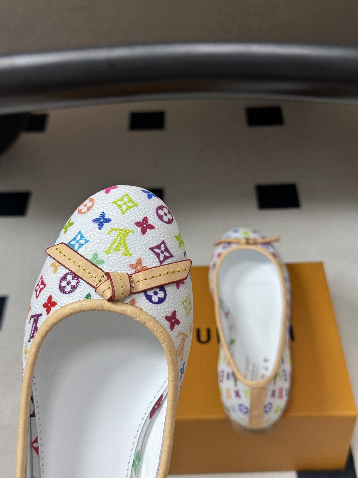 26Ss春季新款Louis Vuitton LV X TM DARLING 村上隆联名老花芭蕾舞鞋蝴蝶结拼色平底单鞋经典