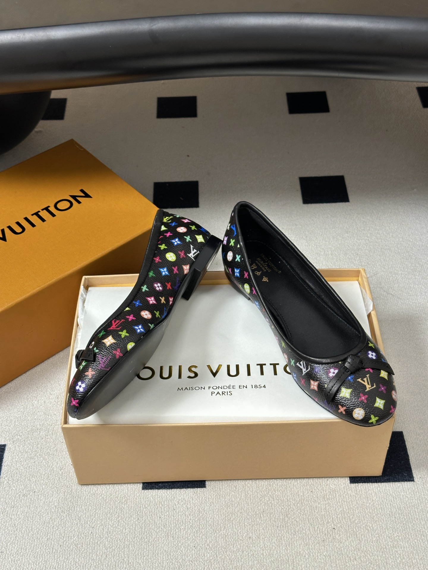 26Ss春季新款Louis Vuitton LV X TM DARLING 村上隆联名老花芭蕾舞鞋蝴蝶结拼色平底单鞋经典