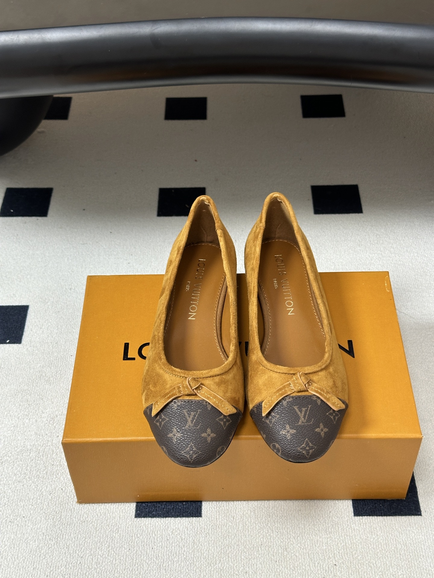 26Ss春季新款Louis Vuitton LV X TM DARLING 村上隆联名老花芭蕾舞鞋蝴蝶结拼色平底单鞋经典