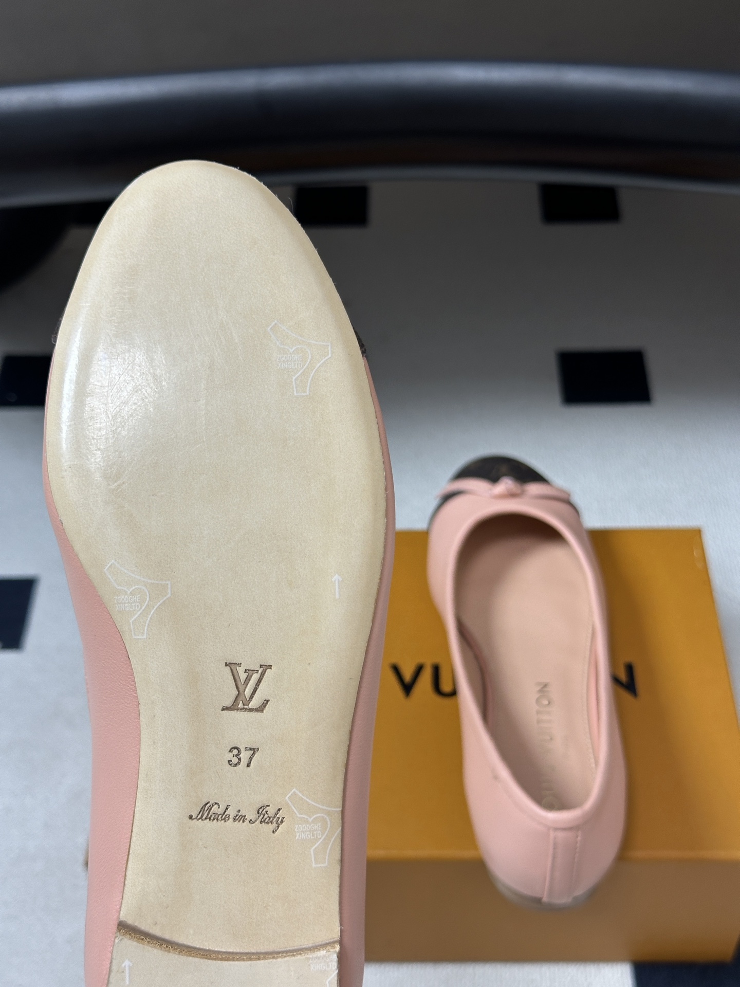 26Ss春季新款Louis Vuitton LV X TM DARLING 村上隆联名老花芭蕾舞鞋蝴蝶结拼色平底单鞋经典