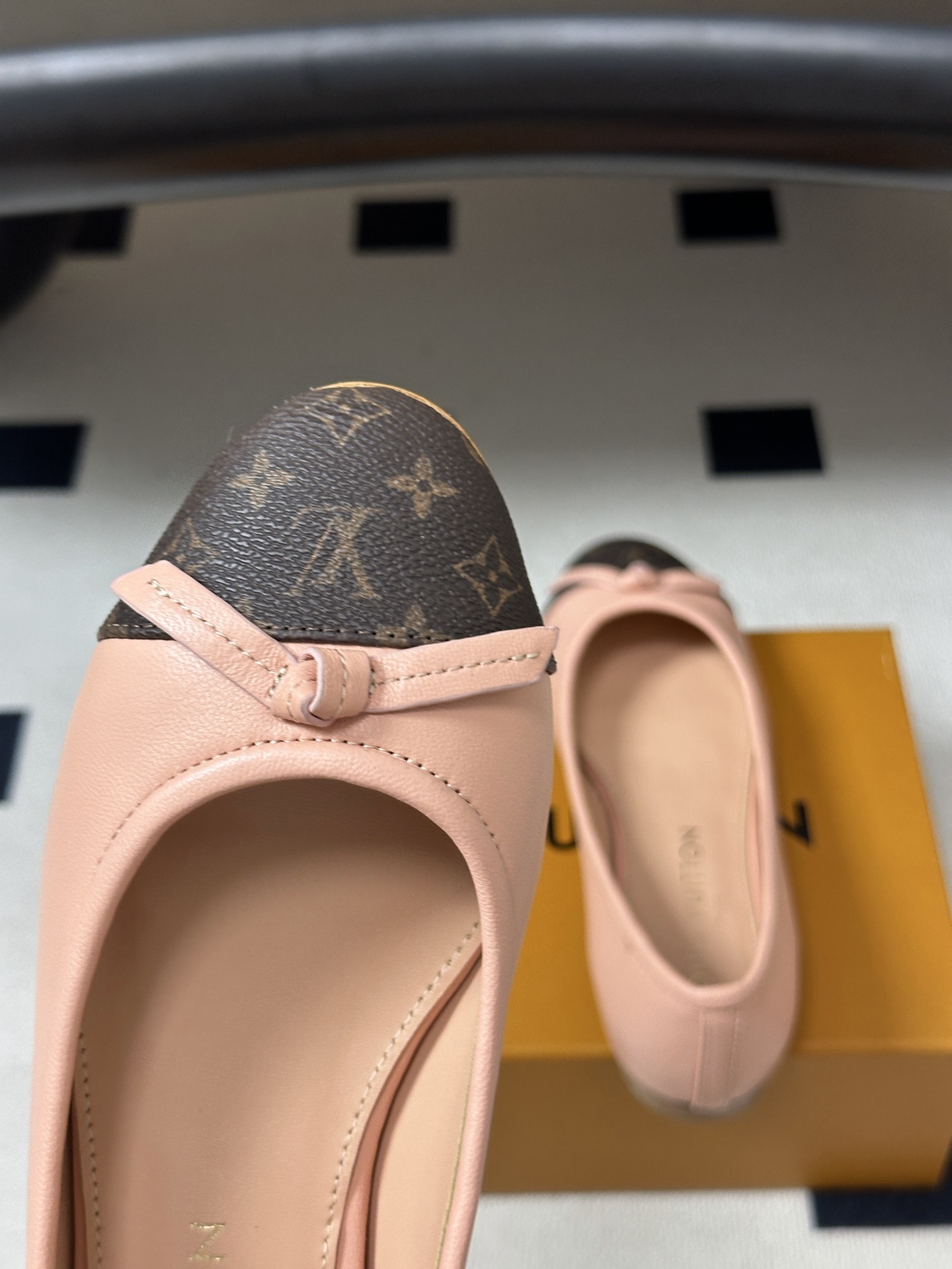 26Ss春季新款Louis Vuitton LV X TM DARLING 村上隆联名老花芭蕾舞鞋蝴蝶结拼色平底单鞋经典