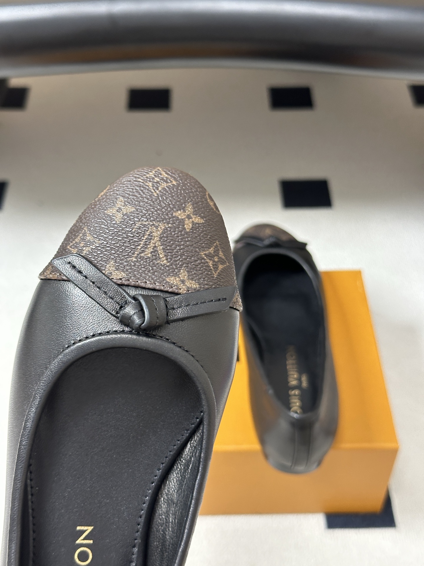 26Ss春季新款Louis Vuitton LV X TM DARLING 村上隆联名老花芭蕾舞鞋蝴蝶结拼色平底单鞋经典