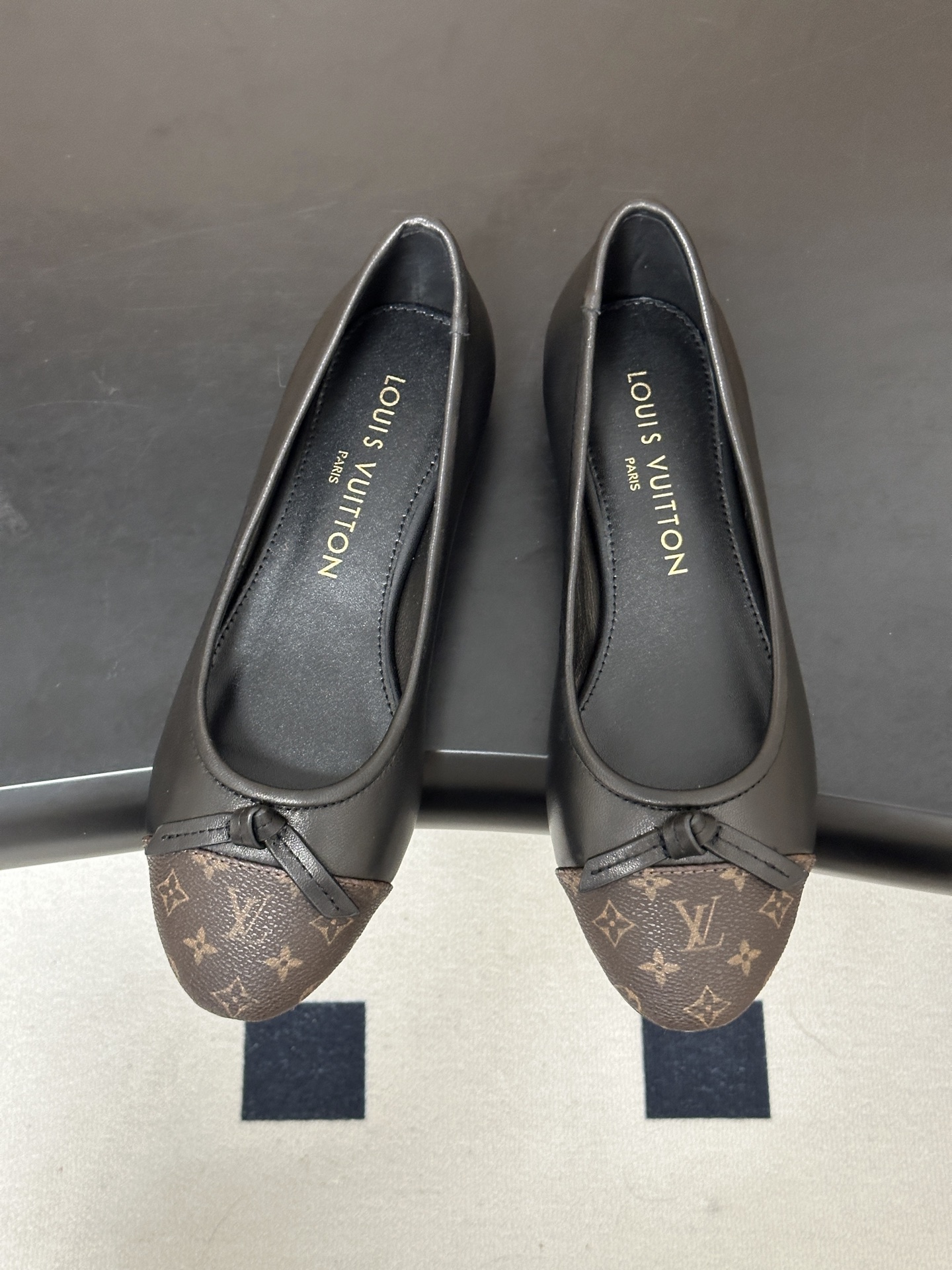26Ss春季新款Louis Vuitton LV X TM DARLING 村上隆联名老花芭蕾舞鞋蝴蝶结拼色平底单鞋经典