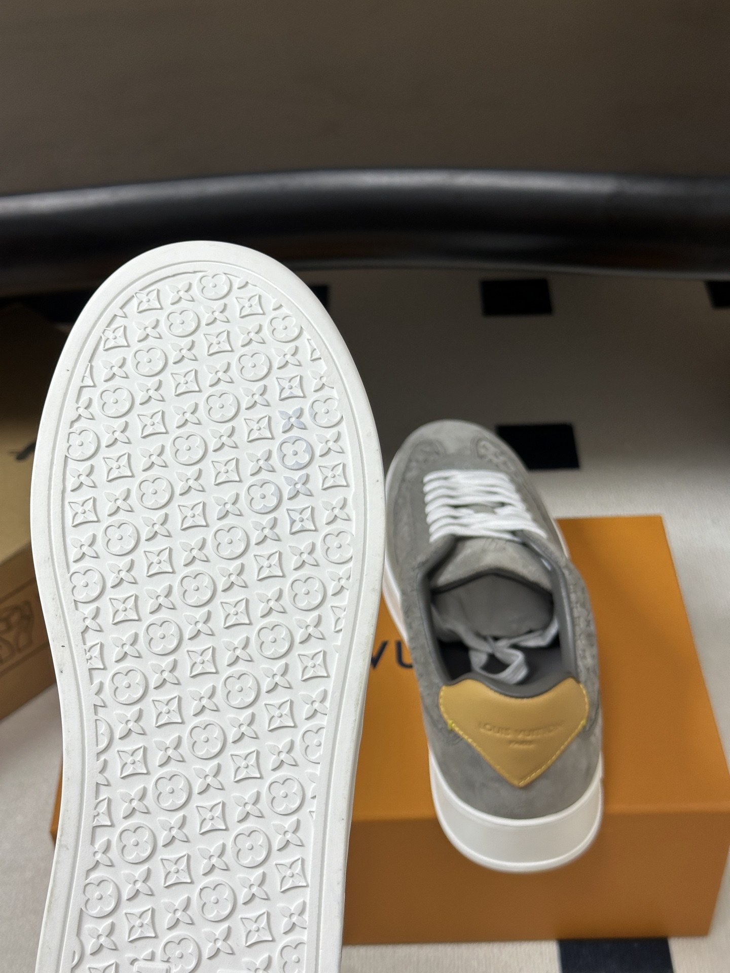 男款 2026春夏新款 LOUIS VUITTON 路易威登 LV FLASH运动鞋老钱风系带休闲板鞋 本款LV Fla