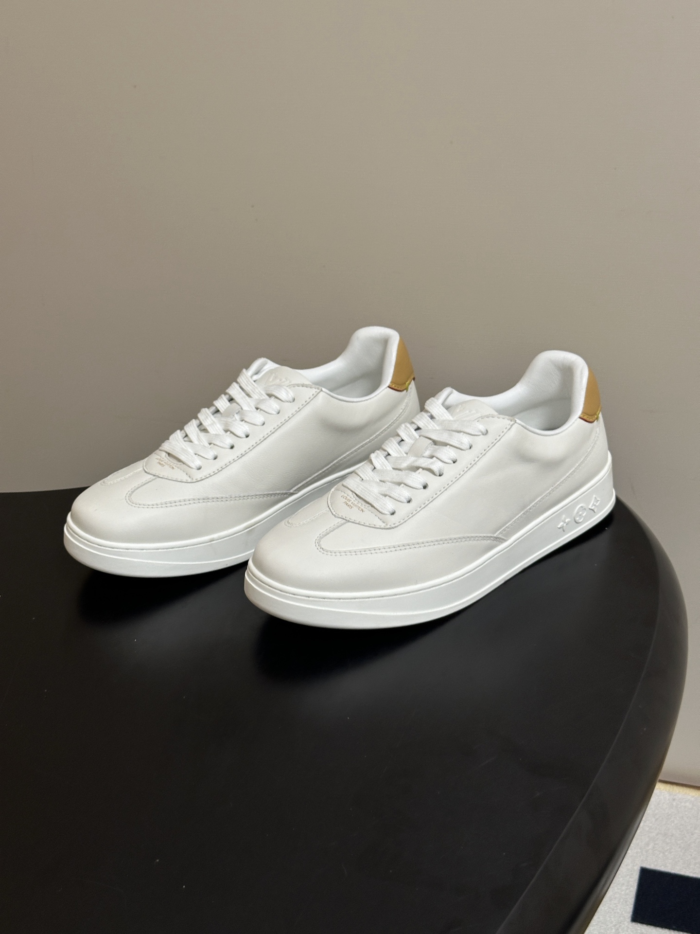 男款 2026春夏新款 LOUIS VUITTON 路易威登 LV FLASH运动鞋老钱风系带休闲板鞋 本款LV Fla