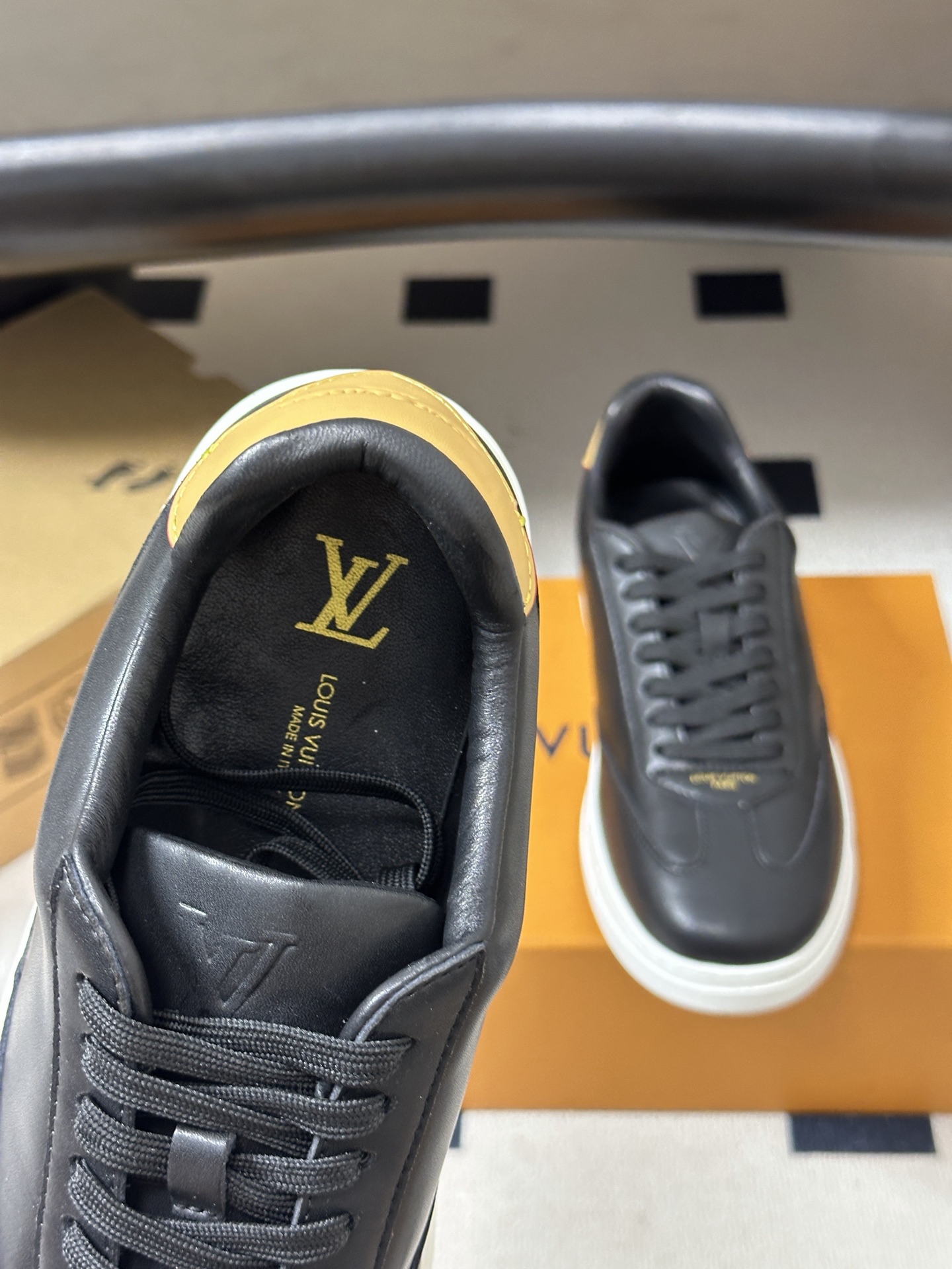 男款 2026春夏新款 LOUIS VUITTON 路易威登 LV FLASH运动鞋老钱风系带休闲板鞋 本款LV Fla