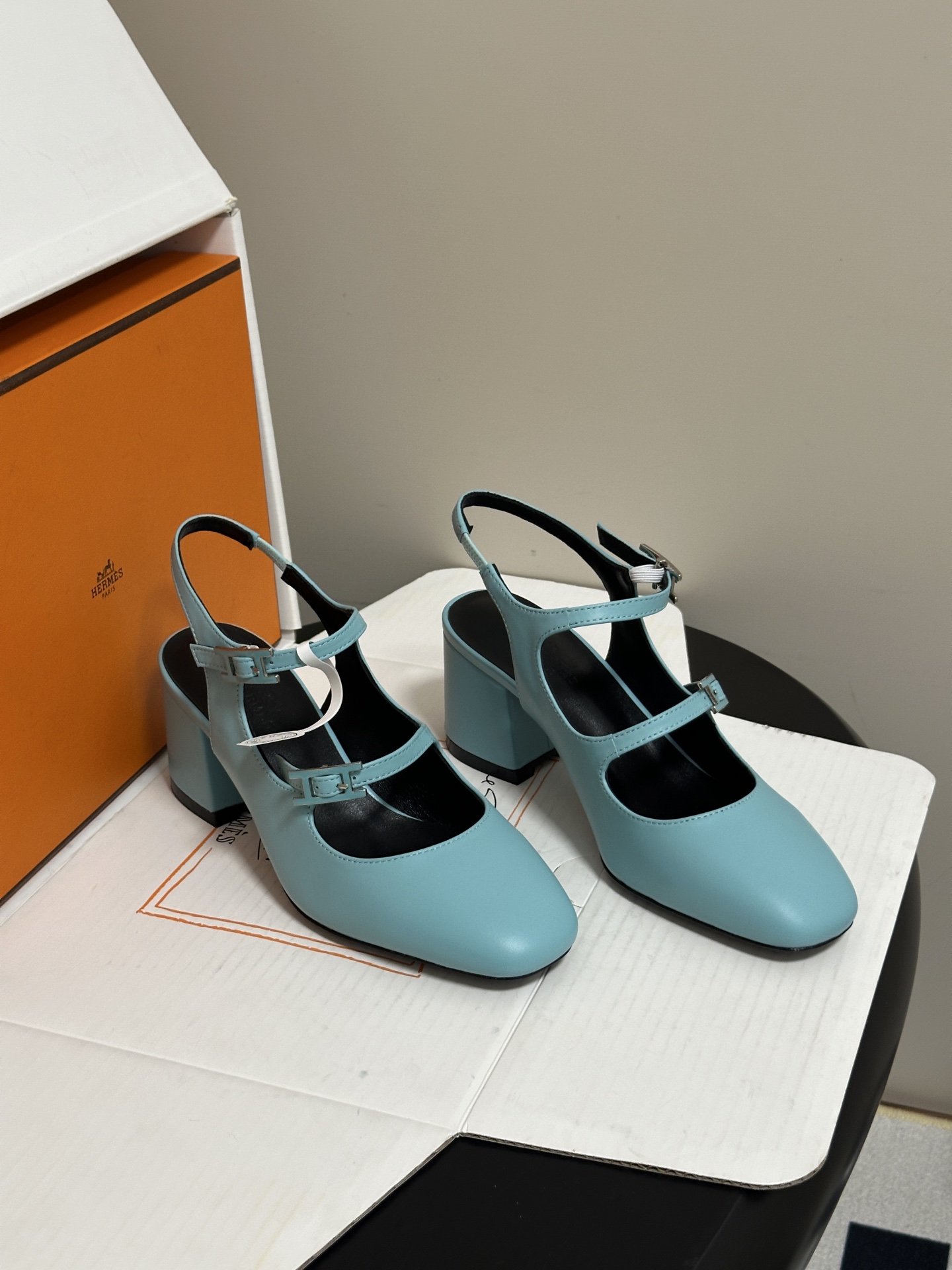 顶级品质（配高档飞机盒✈️） Hermes 爱马仕🐎 H家26s早秋新款 Jackie系列H扣玛丽珍鞋H字母钻扣二带后空