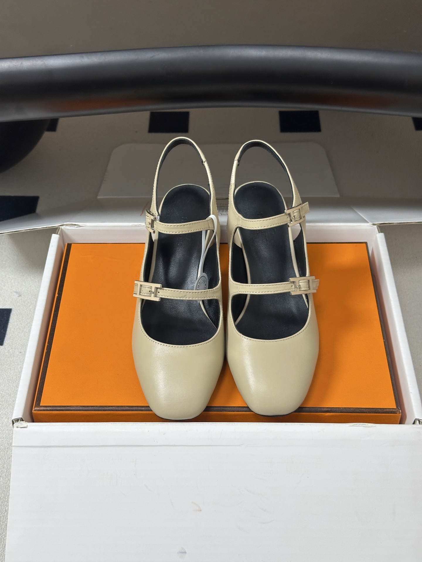 顶级品质（配高档飞机盒✈️） Hermes 爱马仕🐎 H家26s早秋新款 Jackie系列H扣玛丽珍鞋H字母钻扣二带后空