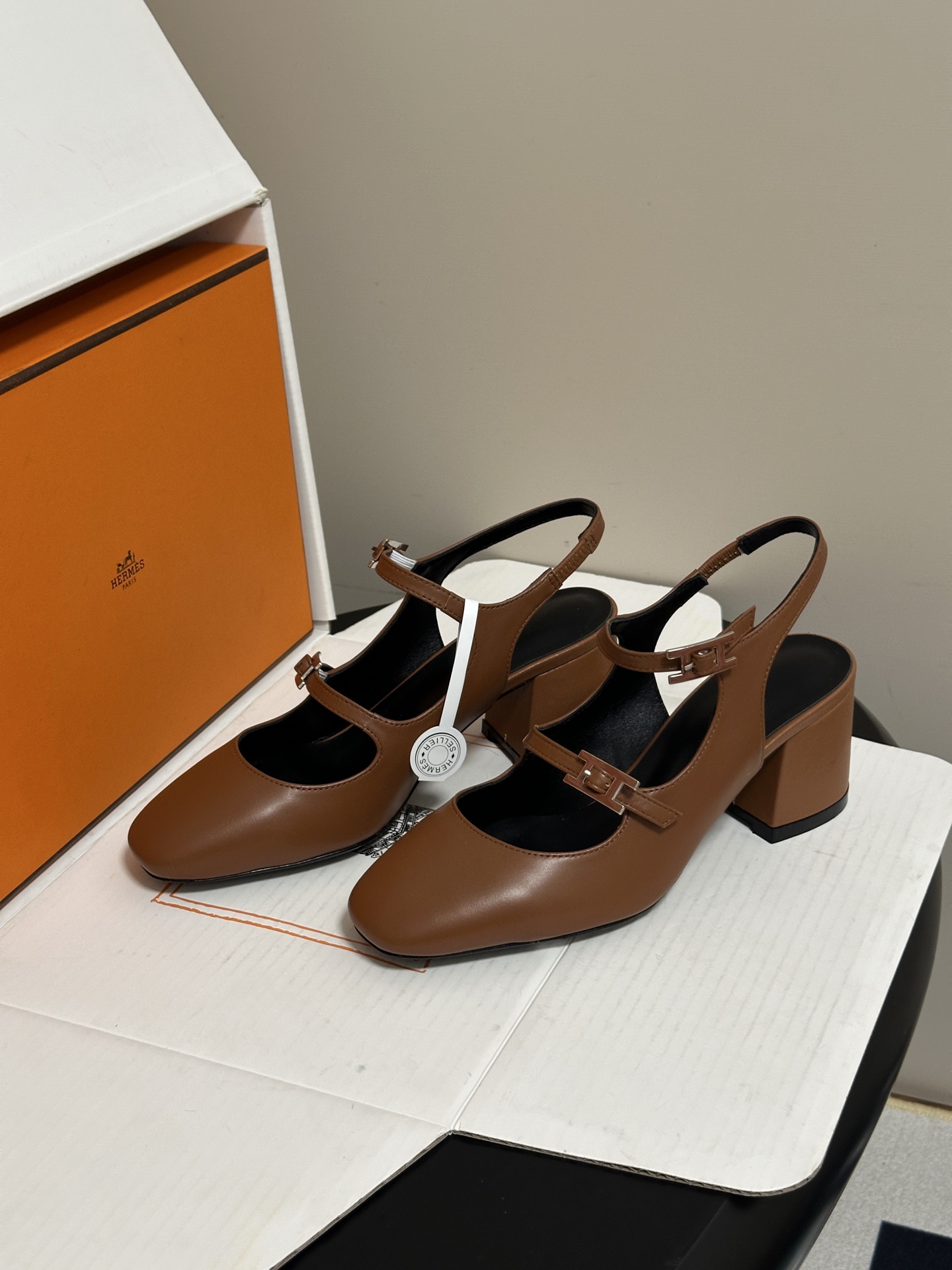顶级品质（配高档飞机盒✈️） Hermes 爱马仕🐎 H家26s早秋新款 Jackie系列H扣玛丽珍鞋H字母钻扣二带后空