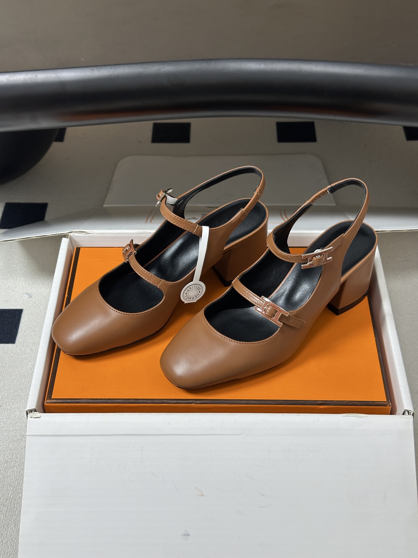 顶级品质（配高档飞机盒✈️） Hermes 爱马仕🐎 H家26s早秋新款 Jackie系列H扣玛丽珍鞋H字母钻扣二带后空