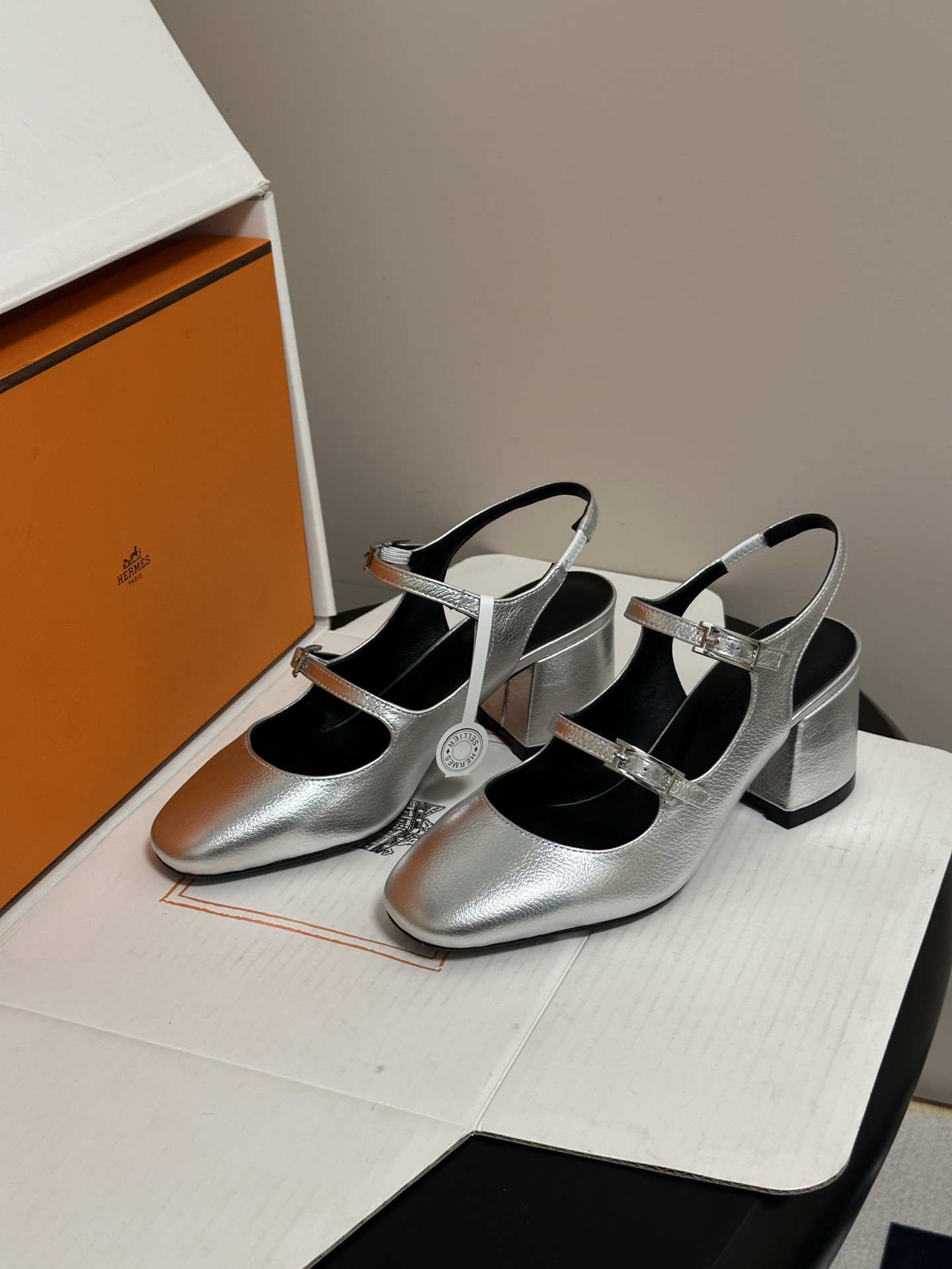 顶级品质（配高档飞机盒✈️） Hermes 爱马仕🐎 H家26s早秋新款 Jackie系列H扣玛丽珍鞋H字母钻扣二带后空