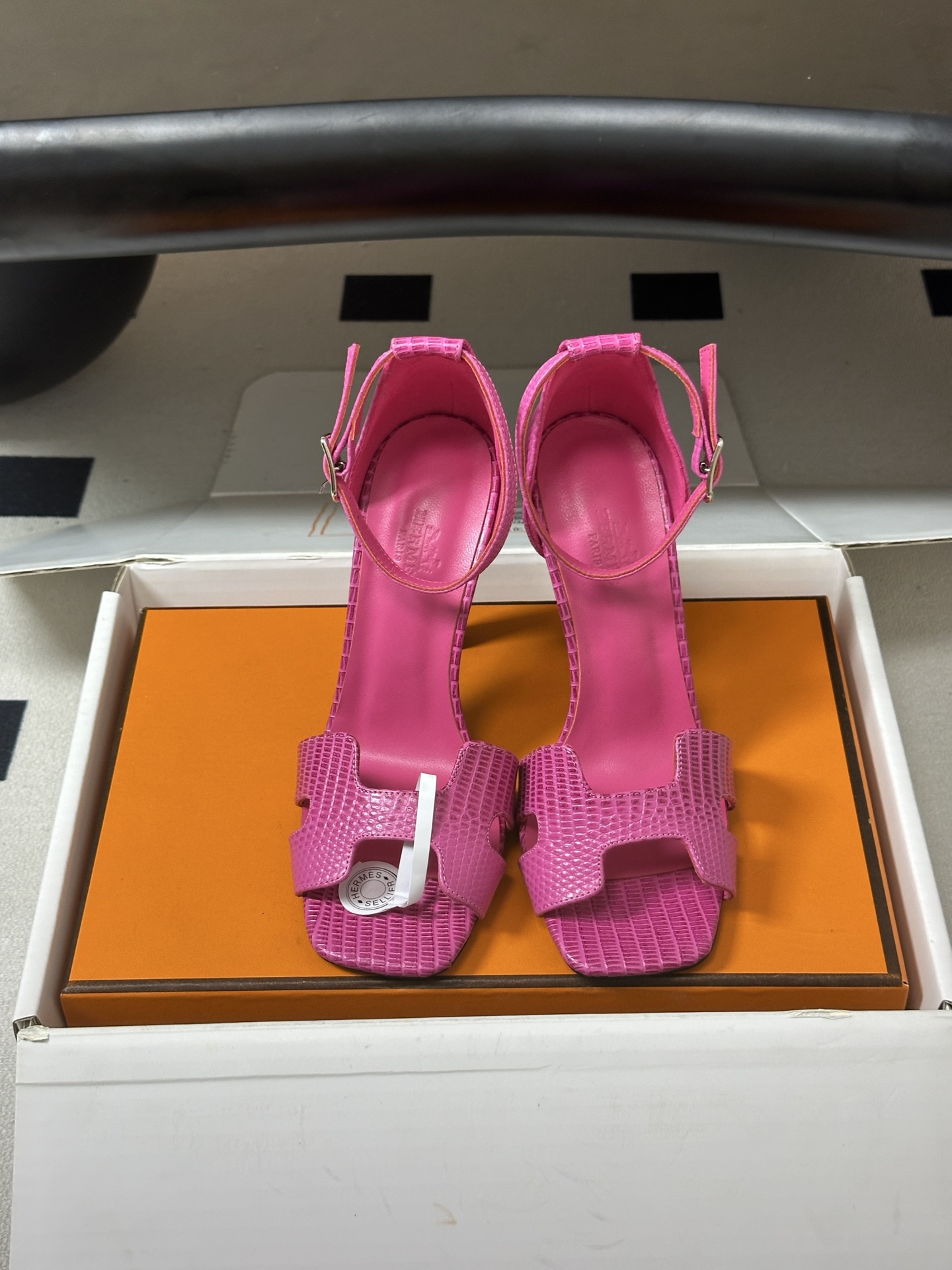 顶级品质（配高档飞机盒✈️） Hermes 爱马仕🐎 Joy 蛇纹皮凉鞋系列 H家细跟凉鞋经典H鞋面高跟凉鞋 高跟凉鞋，