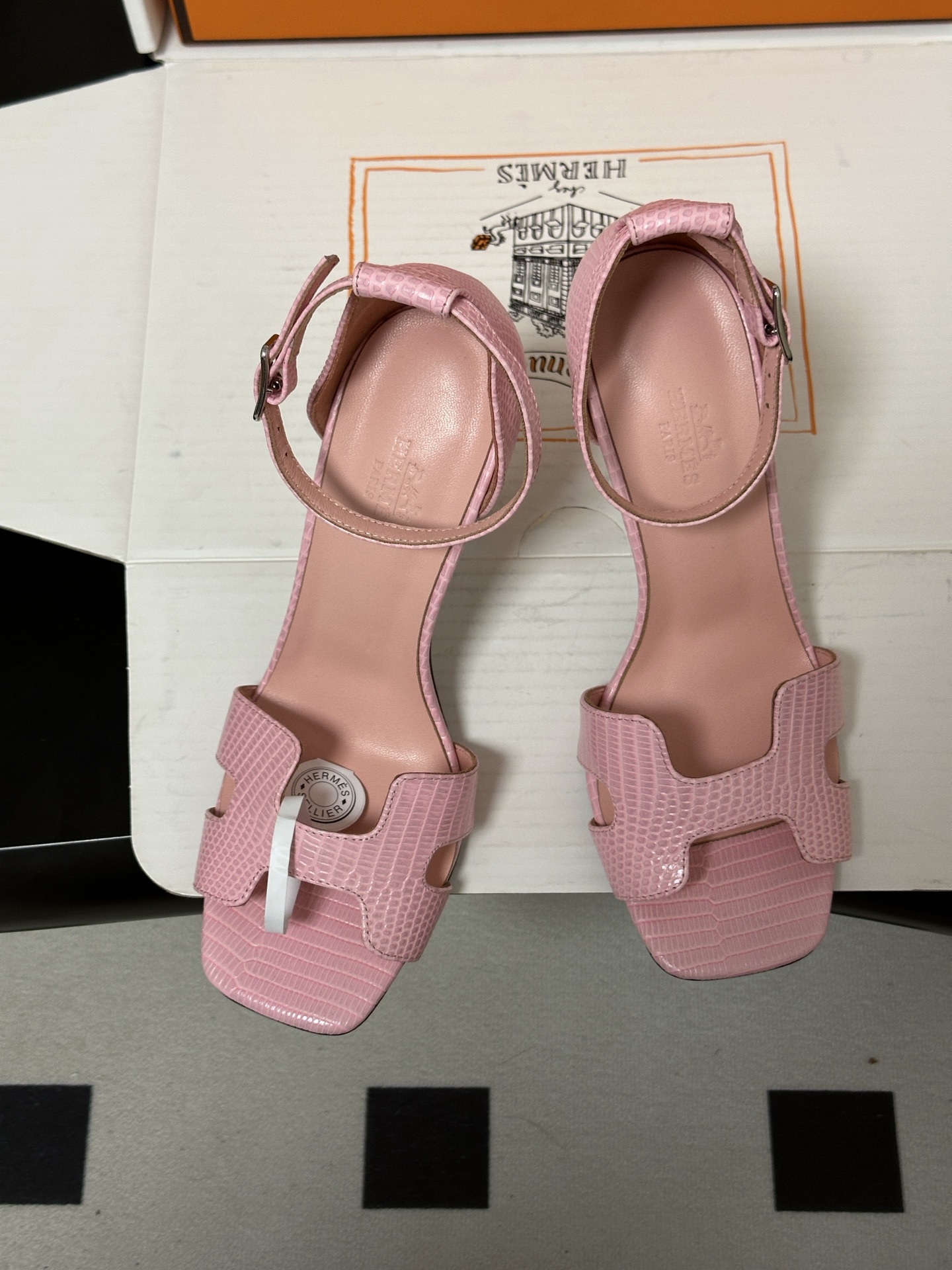 顶级品质（配高档飞机盒✈️） Hermes 爱马仕🐎 Joy 蛇纹皮凉鞋系列 H家细跟凉鞋经典H鞋面高跟凉鞋 高跟凉鞋，