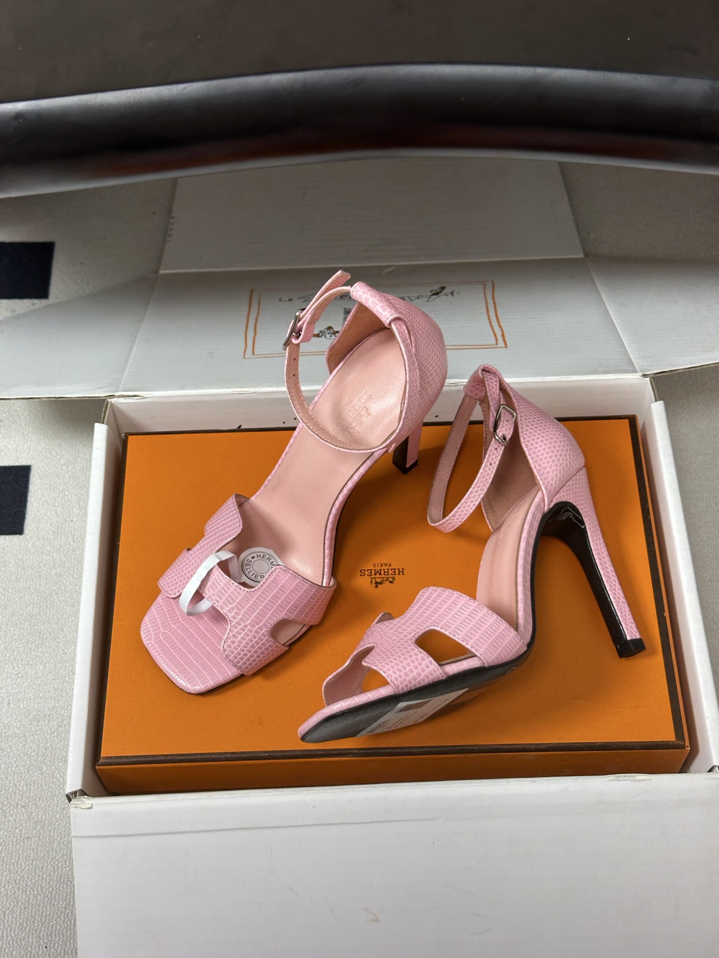 顶级品质（配高档飞机盒✈️） Hermes 爱马仕🐎 Joy 蛇纹皮凉鞋系列 H家细跟凉鞋经典H鞋面高跟凉鞋 高跟凉鞋，