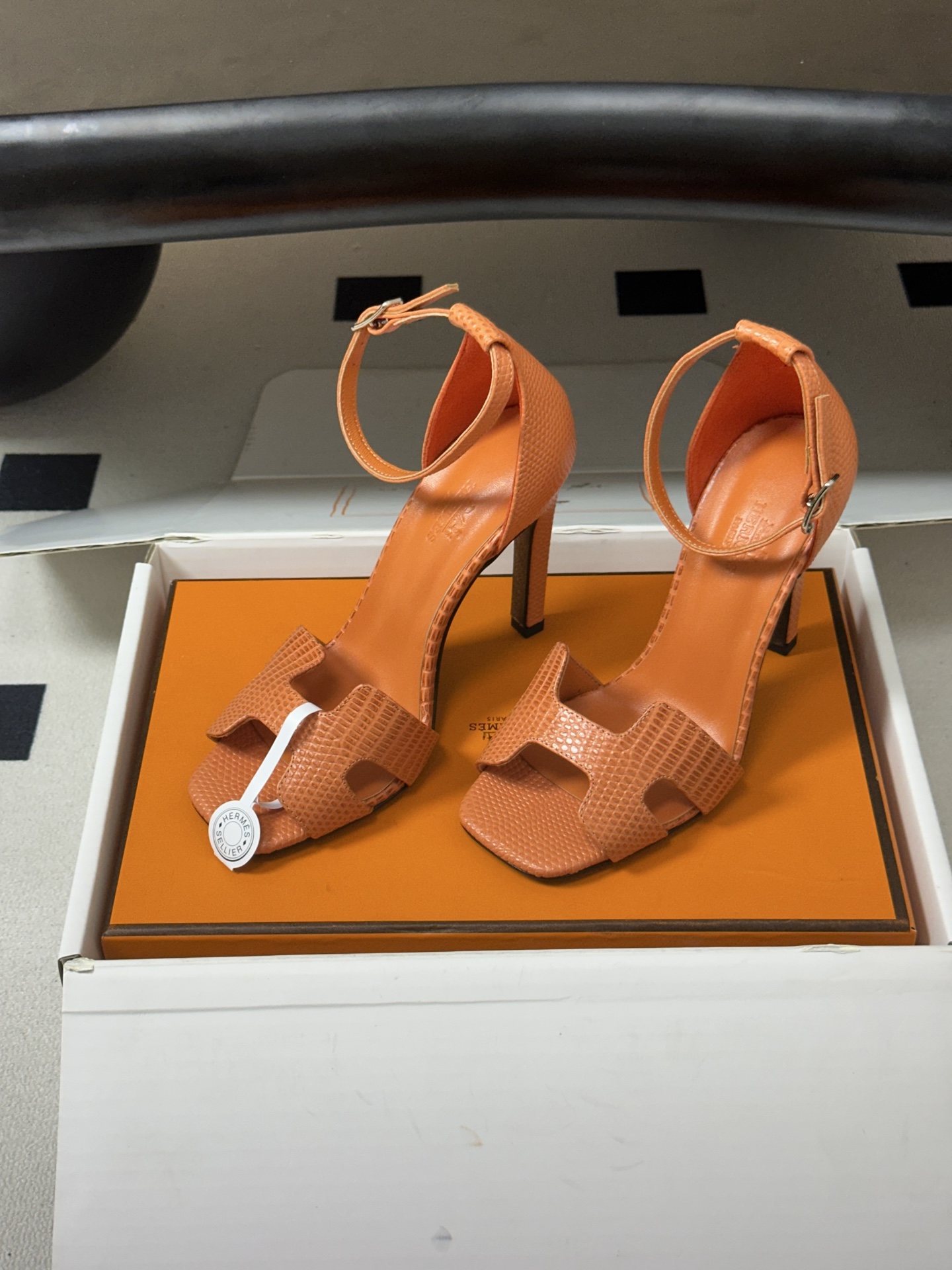顶级品质（配高档飞机盒✈️） Hermes 爱马仕🐎 Joy 蛇纹皮凉鞋系列 H家细跟凉鞋经典H鞋面高跟凉鞋 高跟凉鞋，