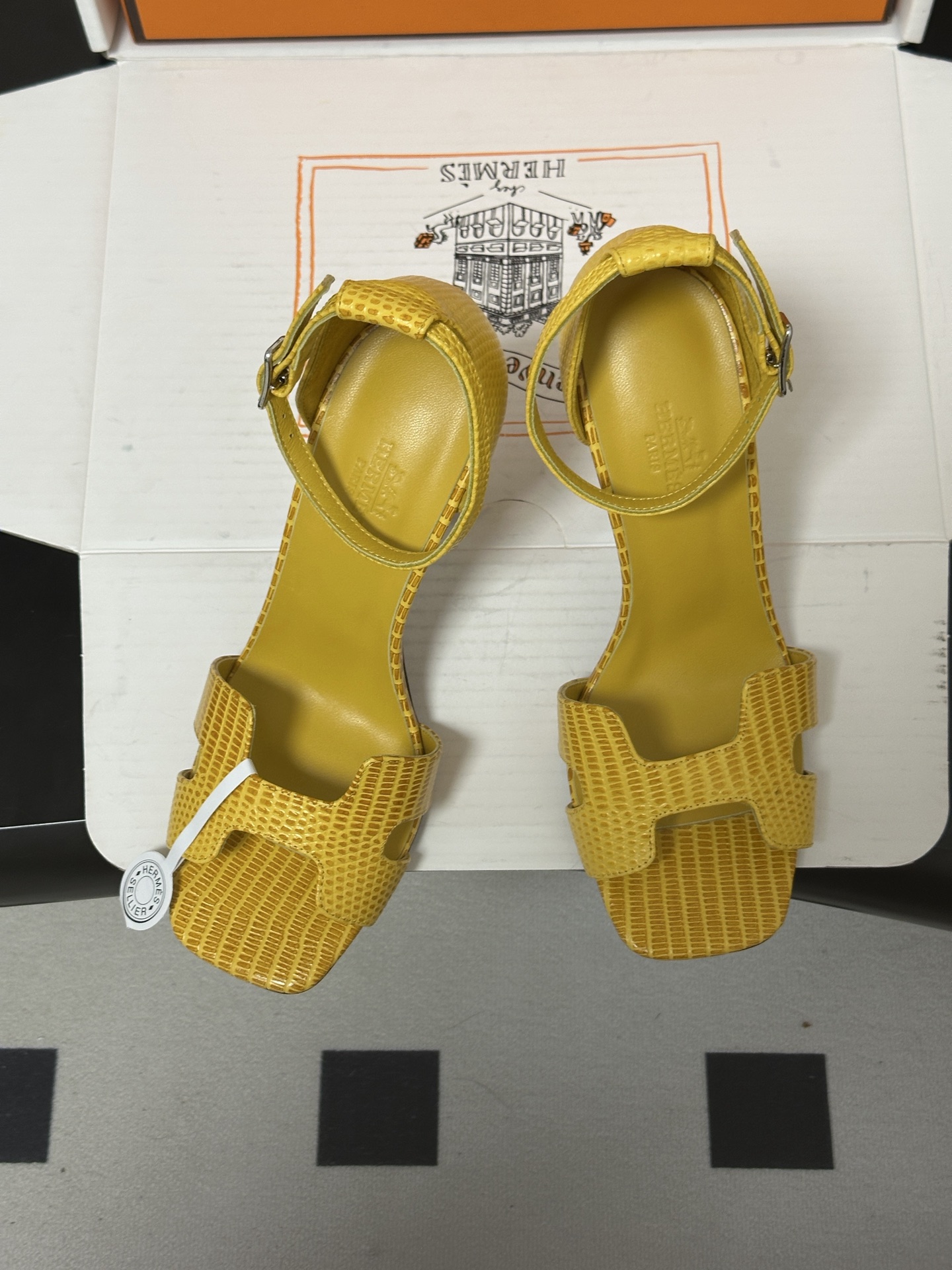 顶级品质（配高档飞机盒✈️） Hermes 爱马仕🐎 Joy 蛇纹皮凉鞋系列 H家细跟凉鞋经典H鞋面高跟凉鞋 高跟凉鞋，