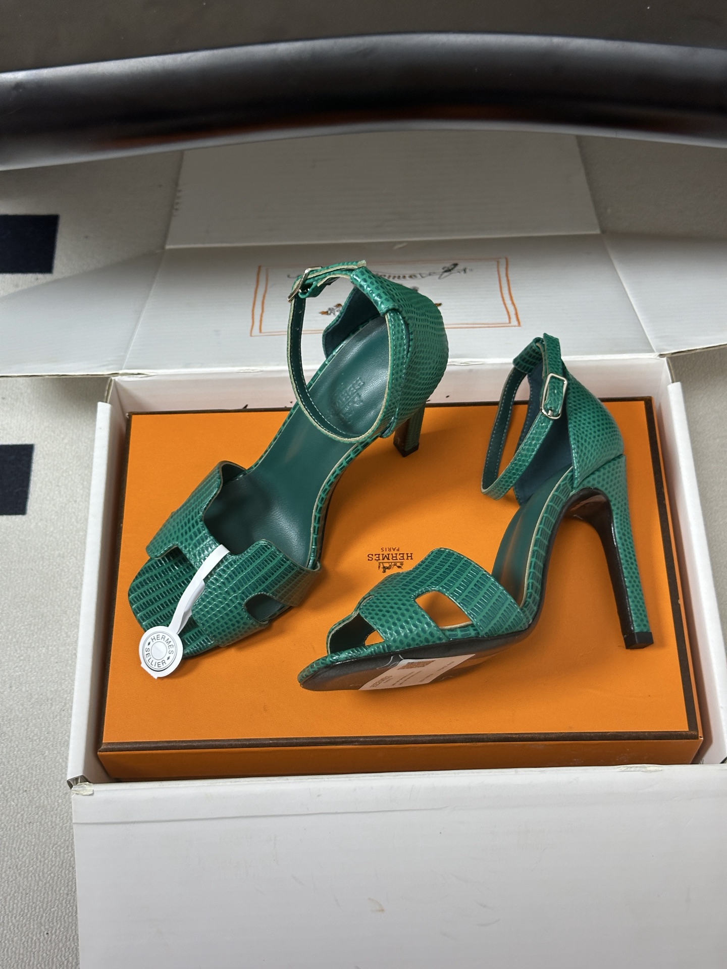 顶级品质（配高档飞机盒✈️） Hermes 爱马仕🐎 Joy 蛇纹皮凉鞋系列 H家细跟凉鞋经典H鞋面高跟凉鞋 高跟凉鞋，